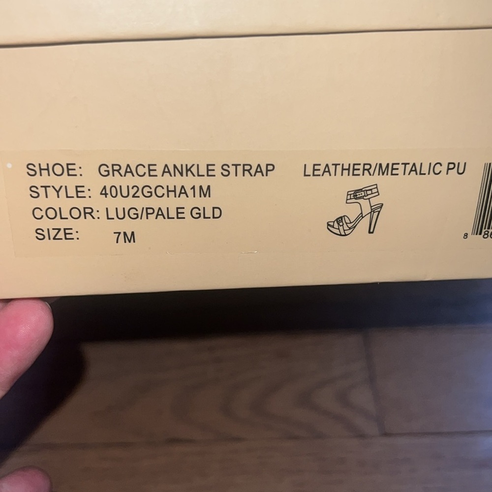 Michael Kors Sandals - Picture 9 of 15